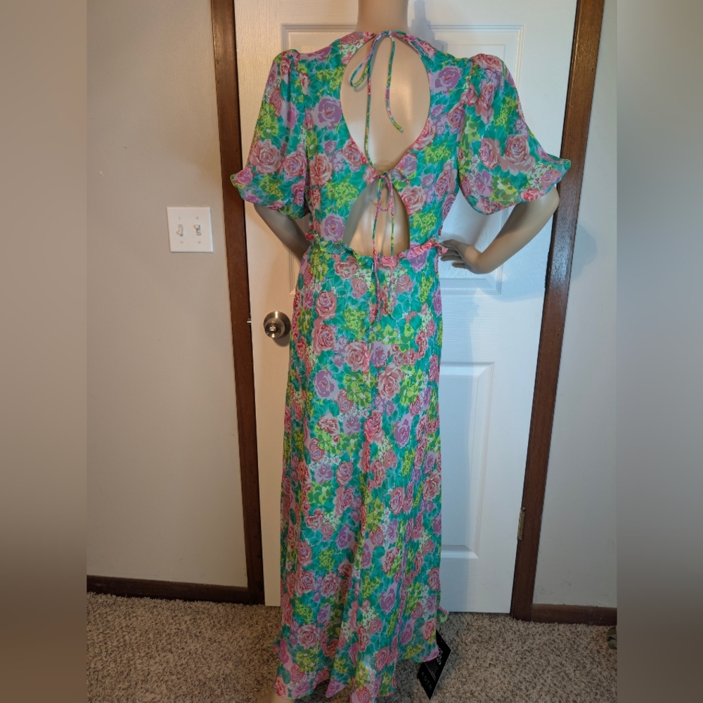 NWT ASTR The Label Esperanza Green PinkMulti Floral Dress w/V-Neck&Back Ties Med - Picture 3 of 11